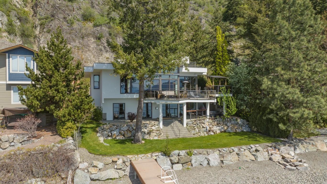 









100


Kestrel

Place, 12,
Vernon,




BC
V1H 1T6

