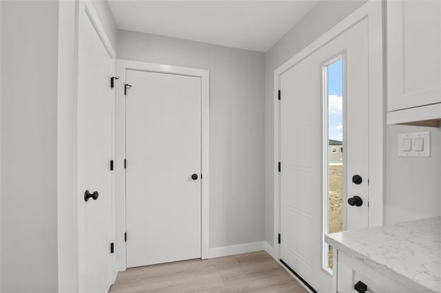 









30


Van Riesen

DR,
Niverville,




MB
R0A 0A1

