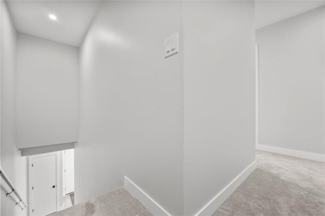









30


Van Riesen

DR,
Niverville,




MB
R0A 0A1

