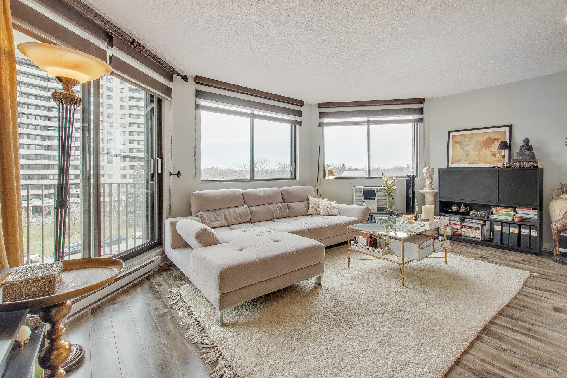 









2505


Av. du Havre-des-Îles

, 404,
Laval (Chomedey),




QC
H7W4X9

