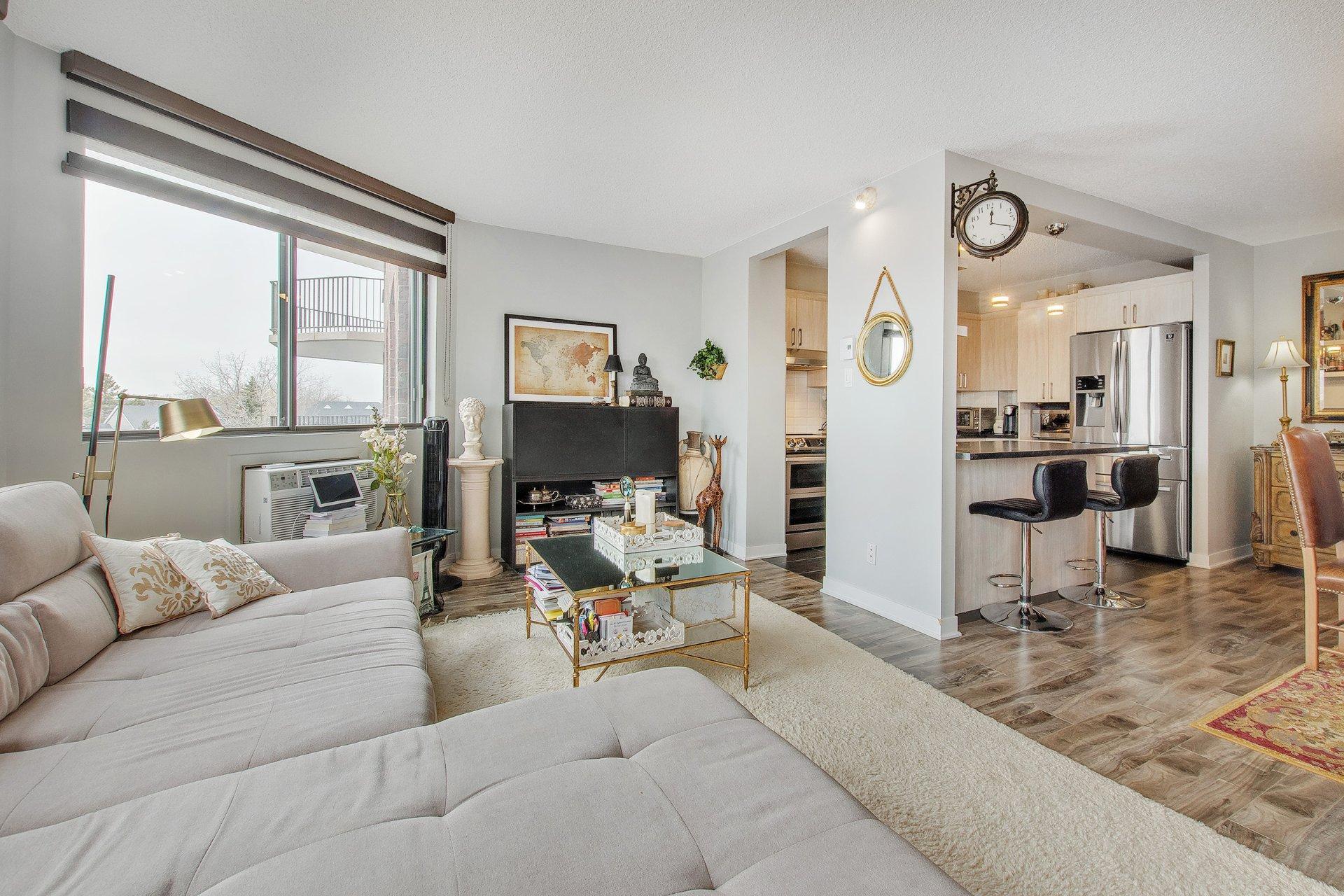 









2505


Av. du Havre-des-Îles

, 404,
Laval (Chomedey),




QC
H7W4X9

