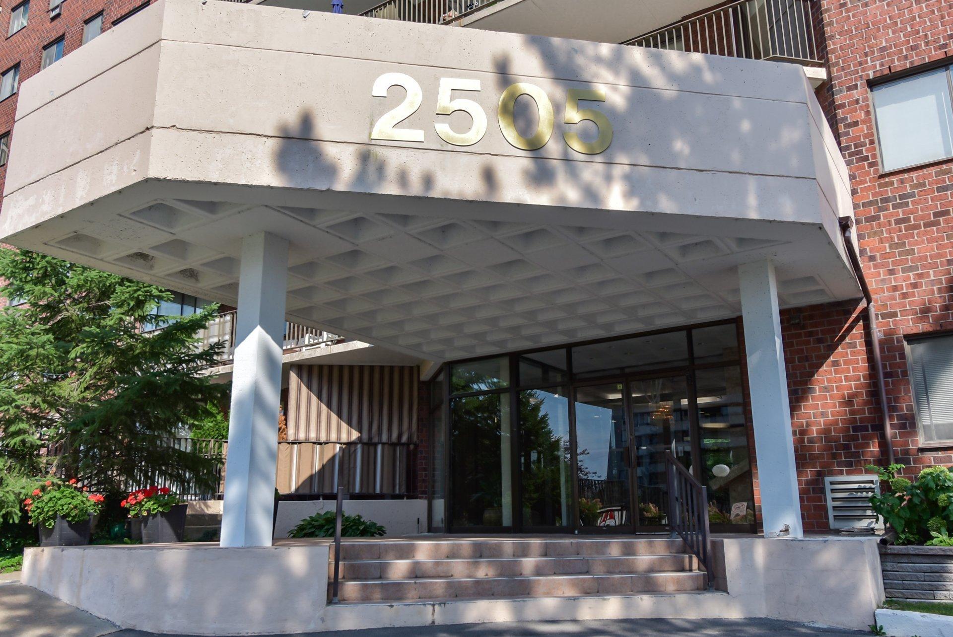 









2505


Av. du Havre-des-Îles

, 404,
Laval (Chomedey),




QC
H7W4X9

