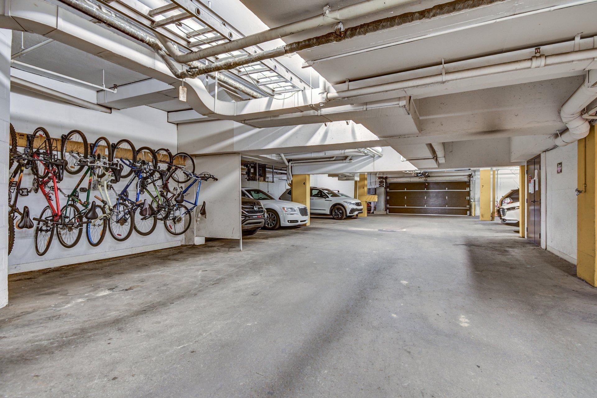 









2505


Av. du Havre-des-Îles

, 404,
Laval (Chomedey),




QC
H7W4X9

