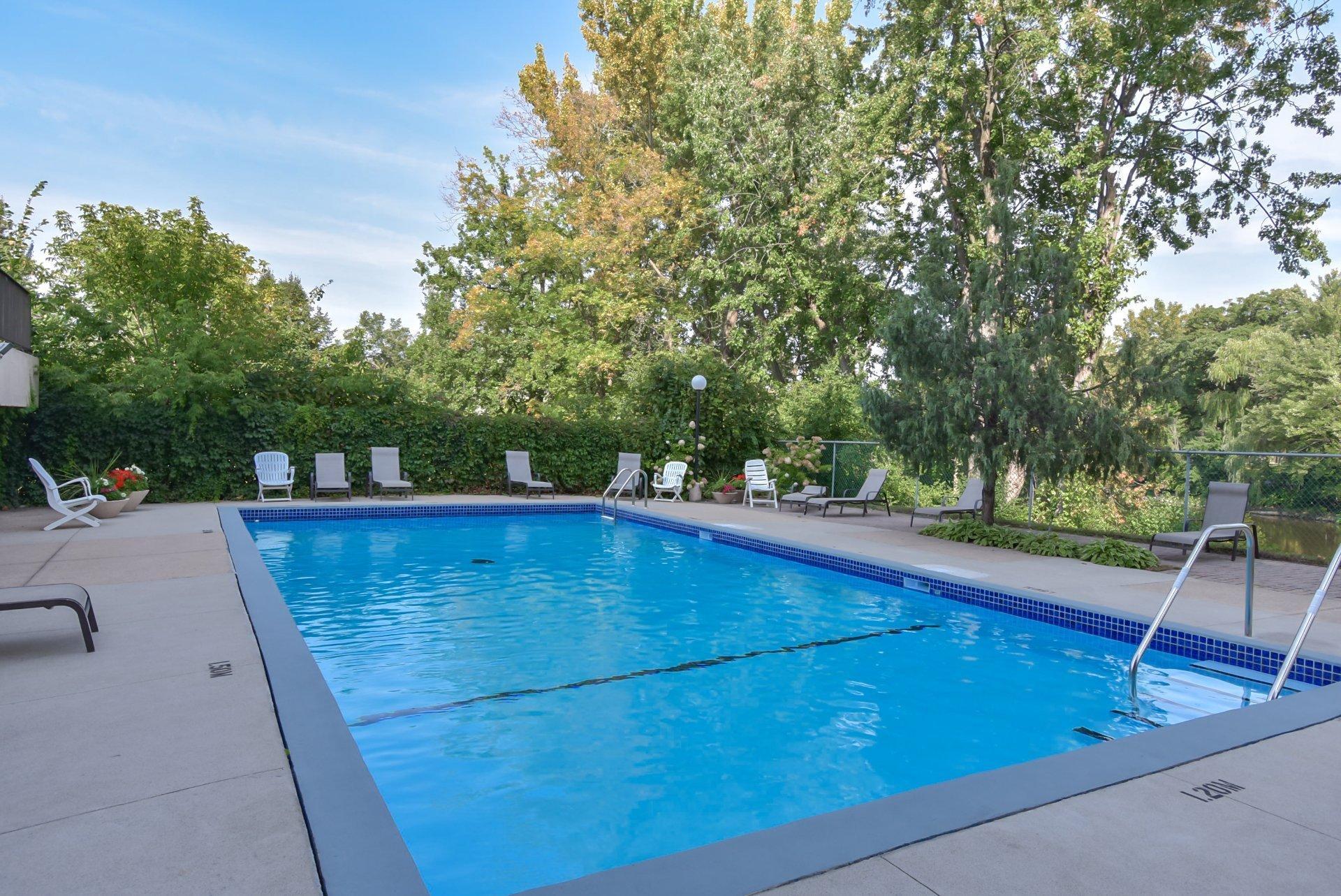 









2505


Av. du Havre-des-Îles

, 404,
Laval (Chomedey),




QC
H7W4X9

