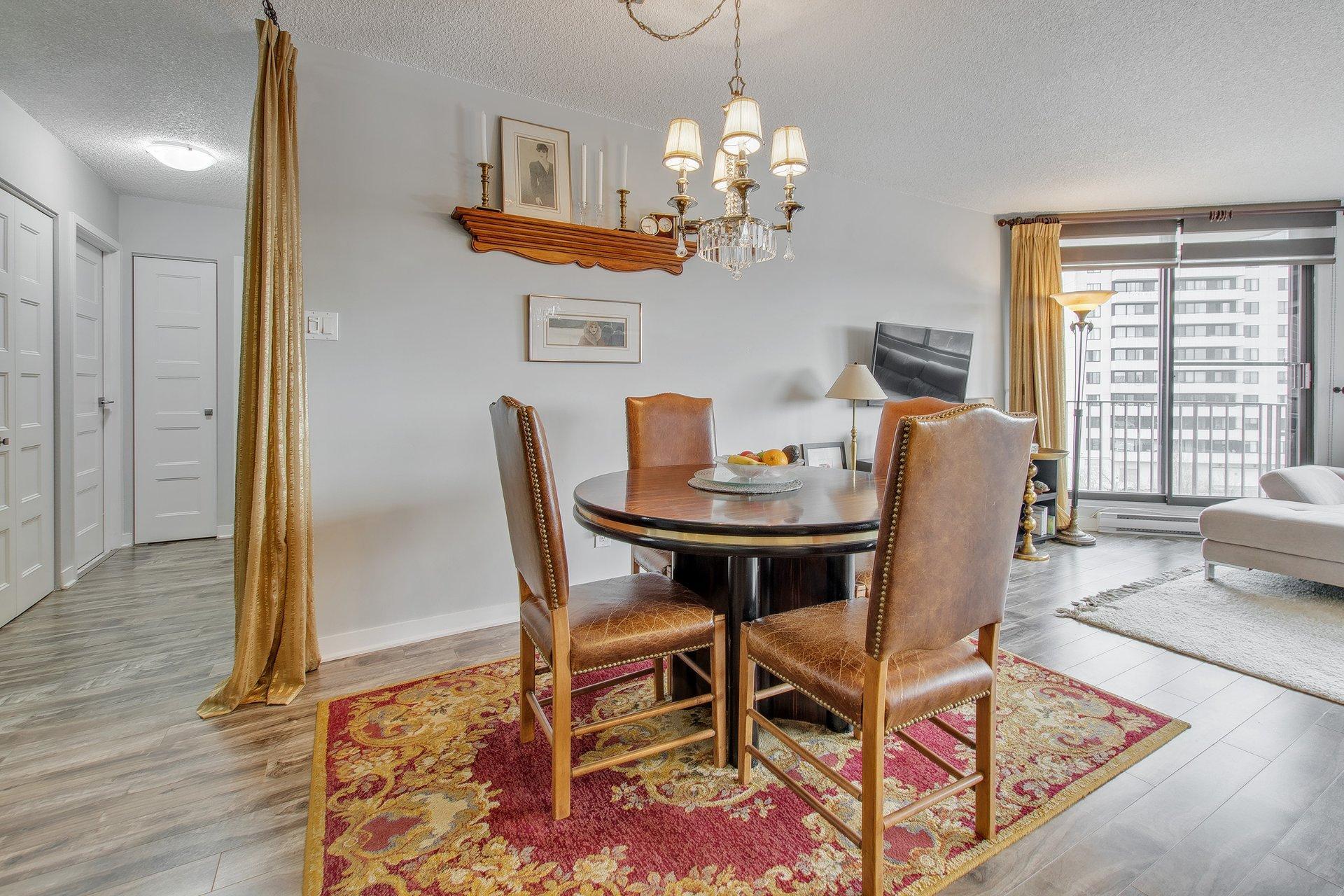









2505


Av. du Havre-des-Îles

, 404,
Laval (Chomedey),




QC
H7W4X9

