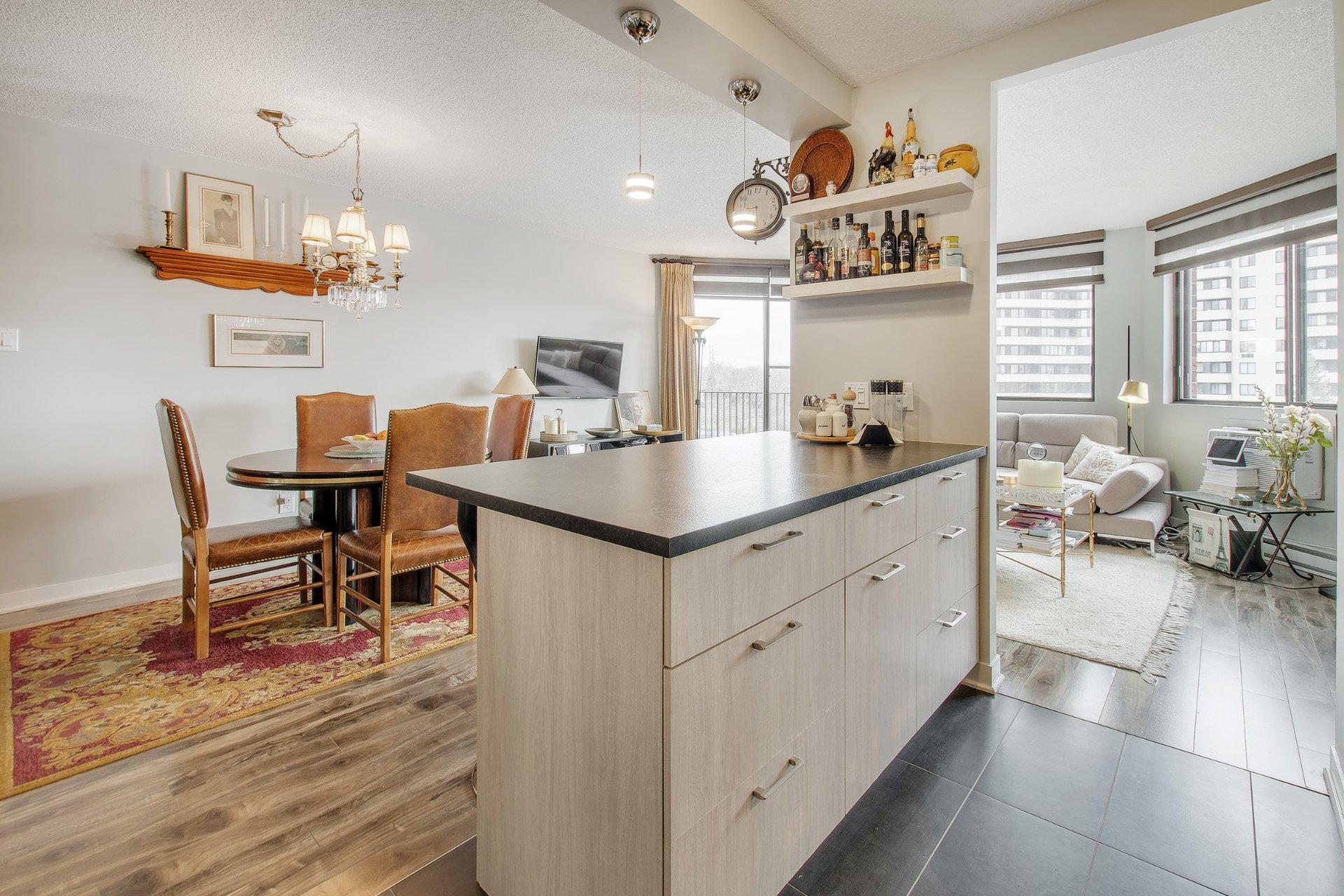 









2505


Av. du Havre-des-Îles

, 404,
Laval (Chomedey),




QC
H7W4X9

