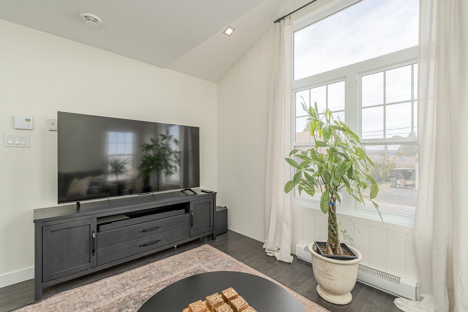 









370


Rue Céline

,
Waterville,




QC
J0B3H0

