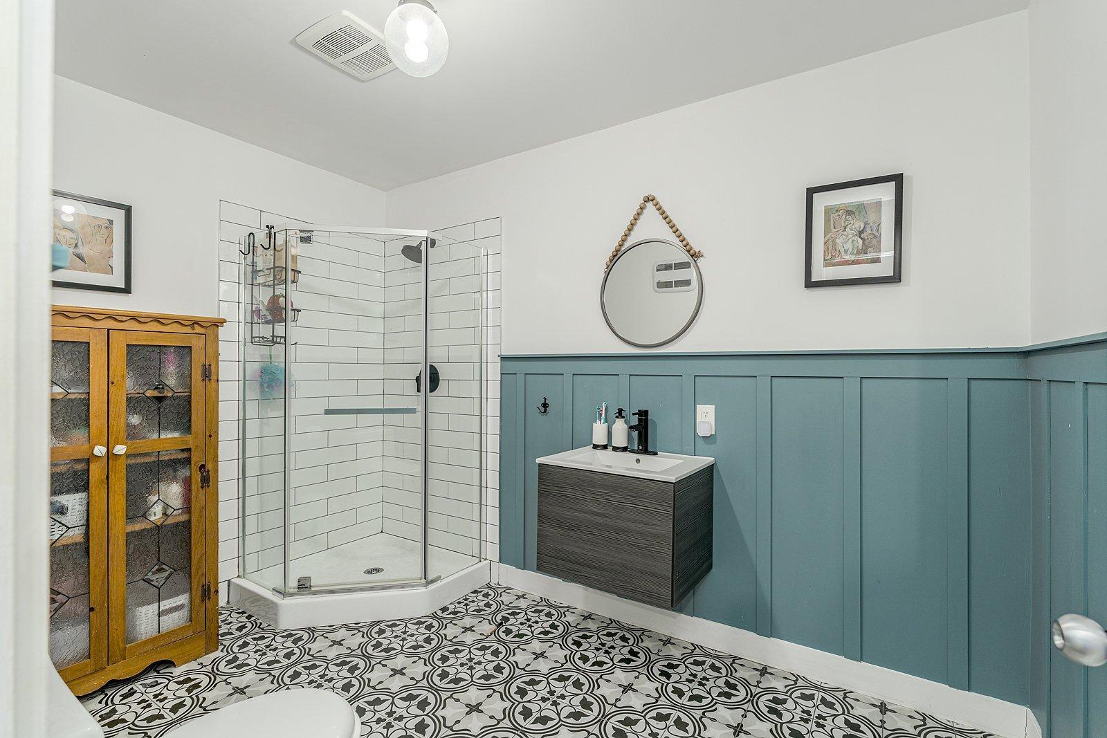 









370


Rue Céline

,
Waterville,




QC
J0B3H0

