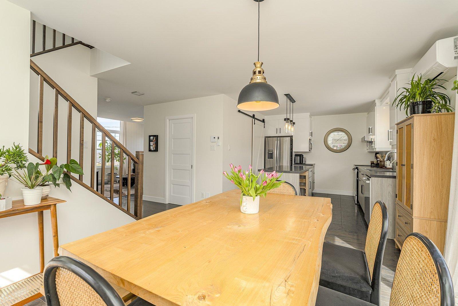 









370


Rue Céline

,
Waterville,




QC
J0B3H0


