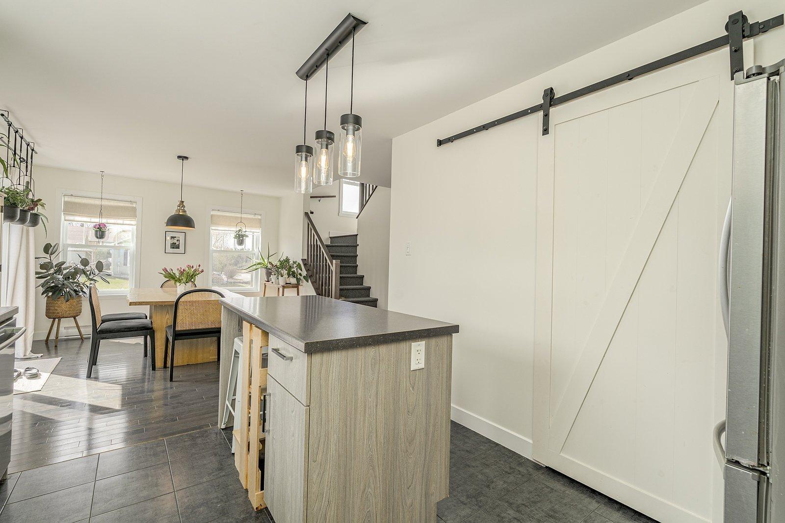 









370


Rue Céline

,
Waterville,




QC
J0B3H0

