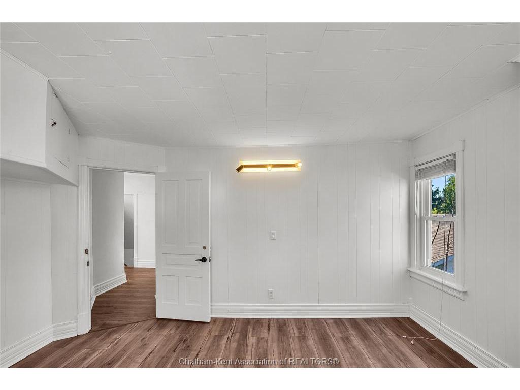 









12


Gray

Street,
Chatham,




ON
N7M 1S6

