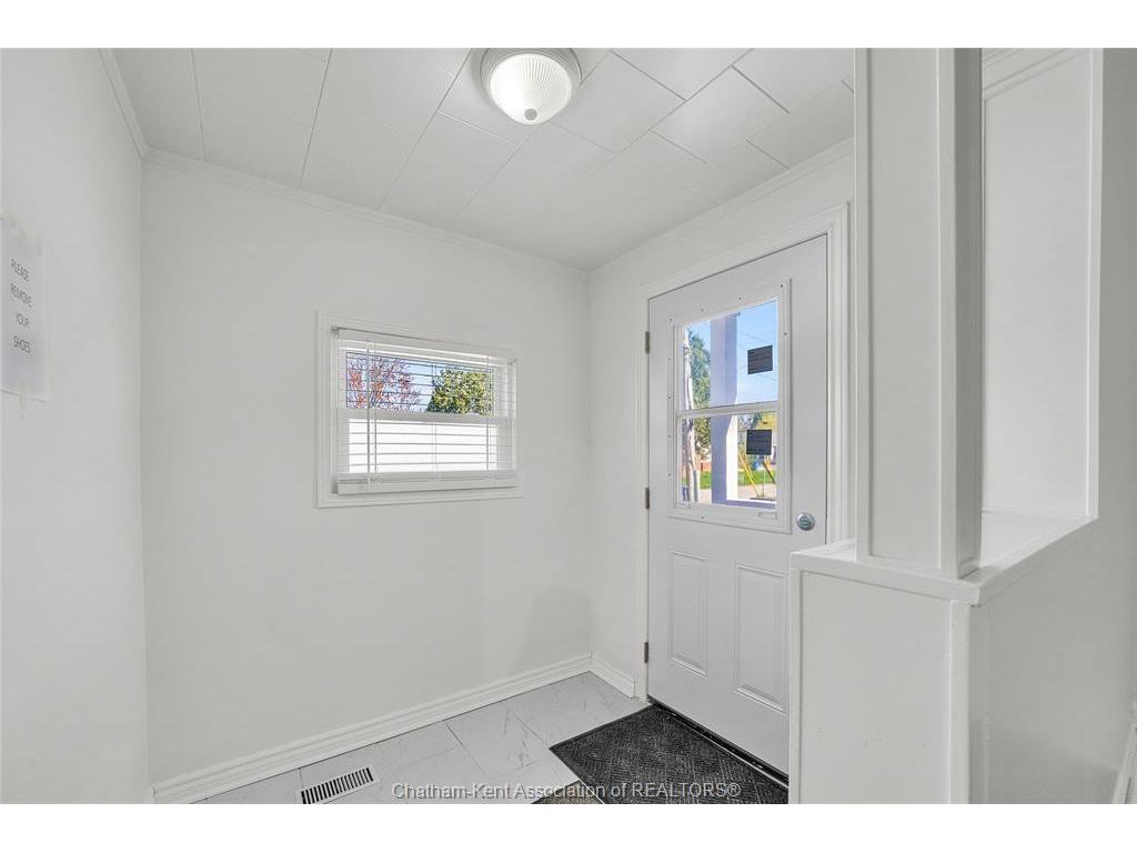 









12


Gray

Street,
Chatham,




ON
N7M 1S6

