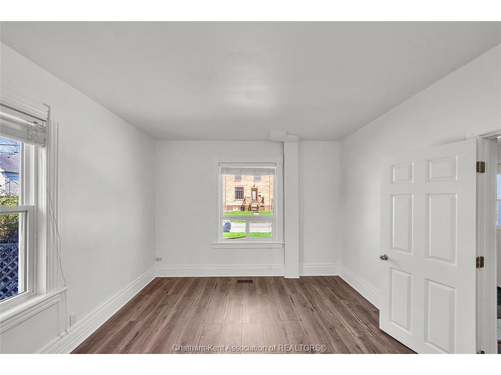 









12


Gray

Street,
Chatham,




ON
N7M 1S6

