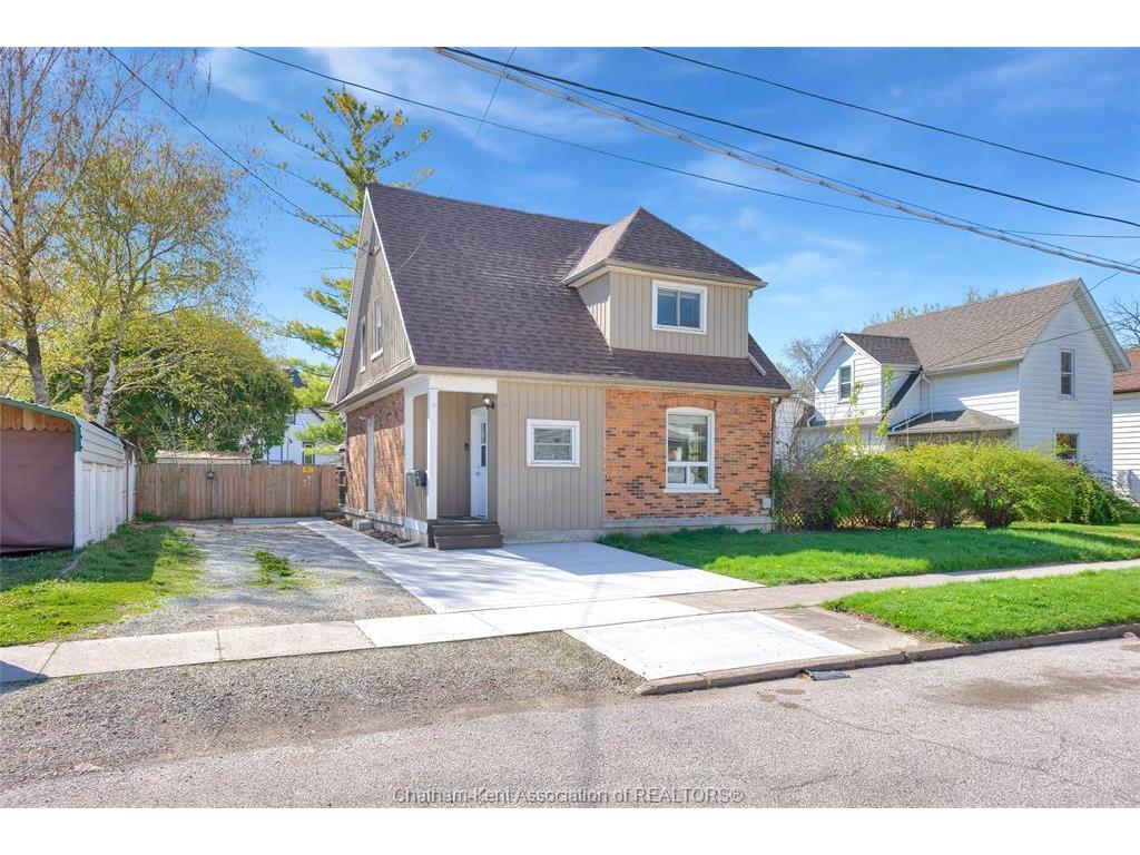 









12


Gray

Street,
Chatham,




ON
N7M 1S6

