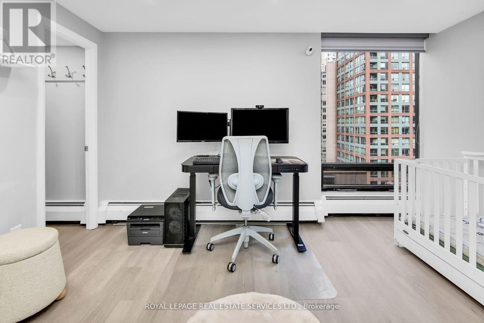 












2006 - 30 WELLINGTON STREET E

,
Toronto,




Ontario
M5E1S3

