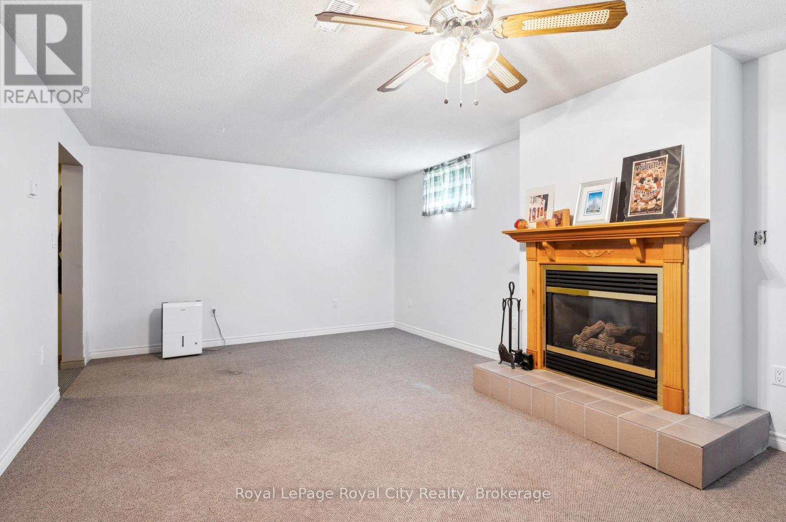 












320 BELL STREET

,
Minto (Palmerston),




Ontario
N0G2P0


