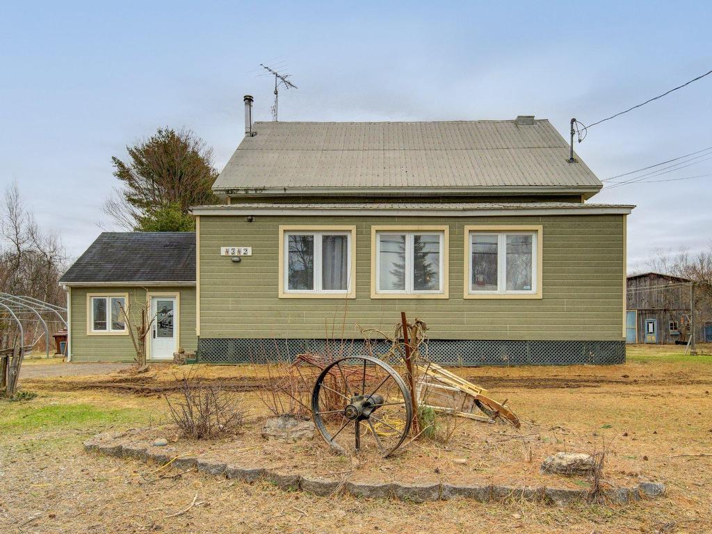 









4342


Rg du Cordon

,
Saint-Jacques,




QC
J0K2R0

