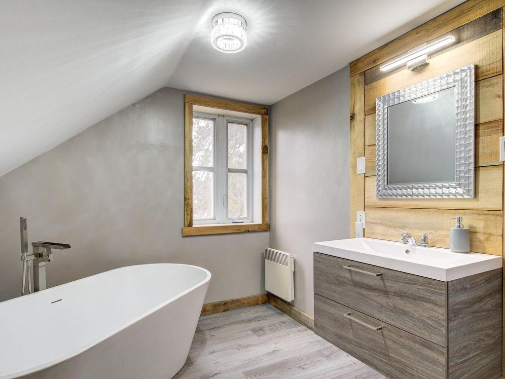 









4342


Rg du Cordon

,
Saint-Jacques,




QC
J0K2R0

