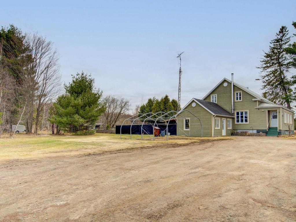 









4342


Rg du Cordon

,
Saint-Jacques,




QC
J0K2R0

