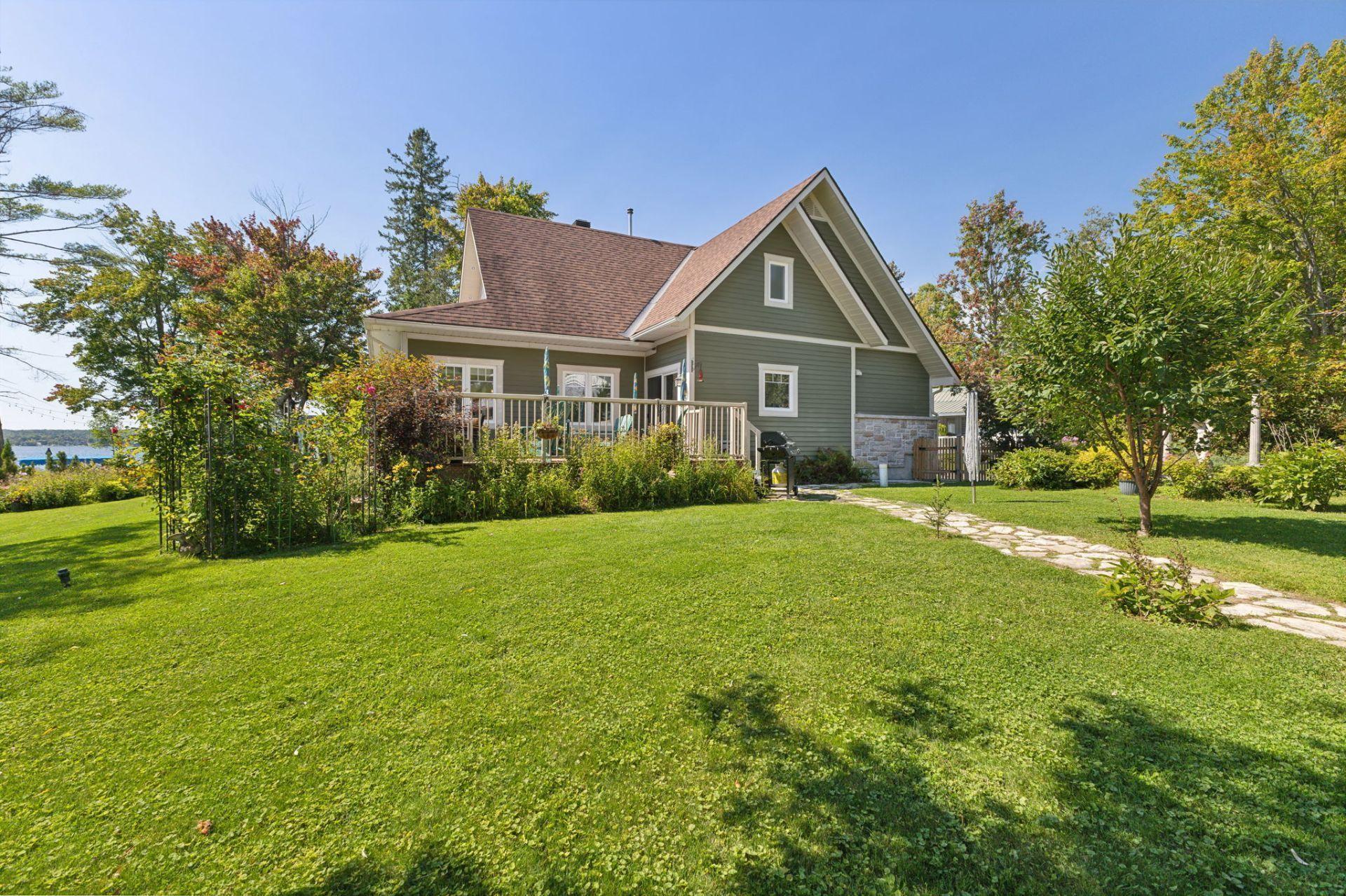 









5


Rue Norvic

,
Clarendon,




QC
J0X2Y0

