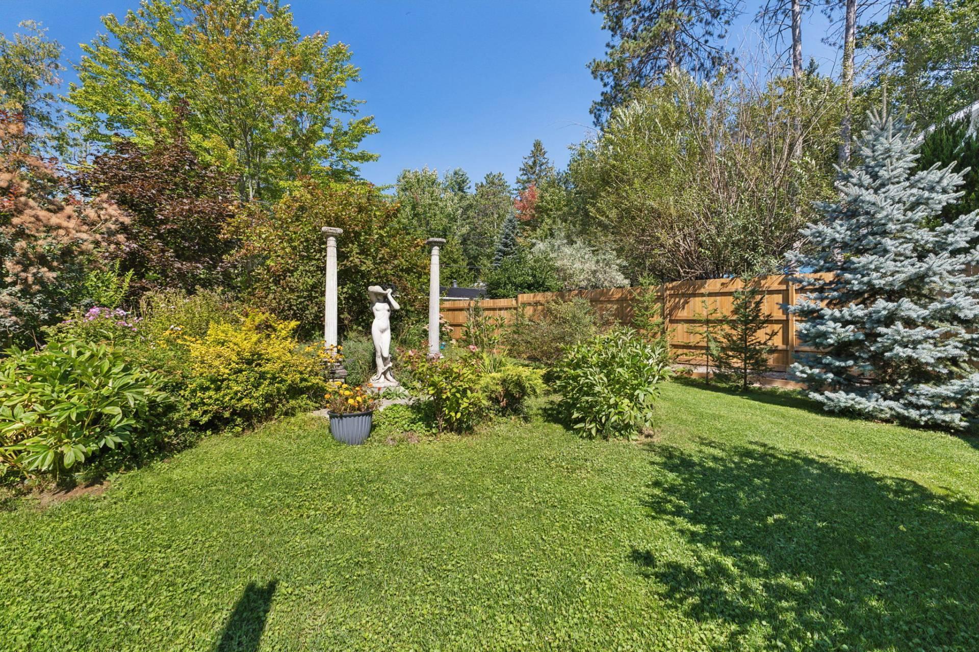 









5


Rue Norvic

,
Clarendon,




QC
J0X2Y0

