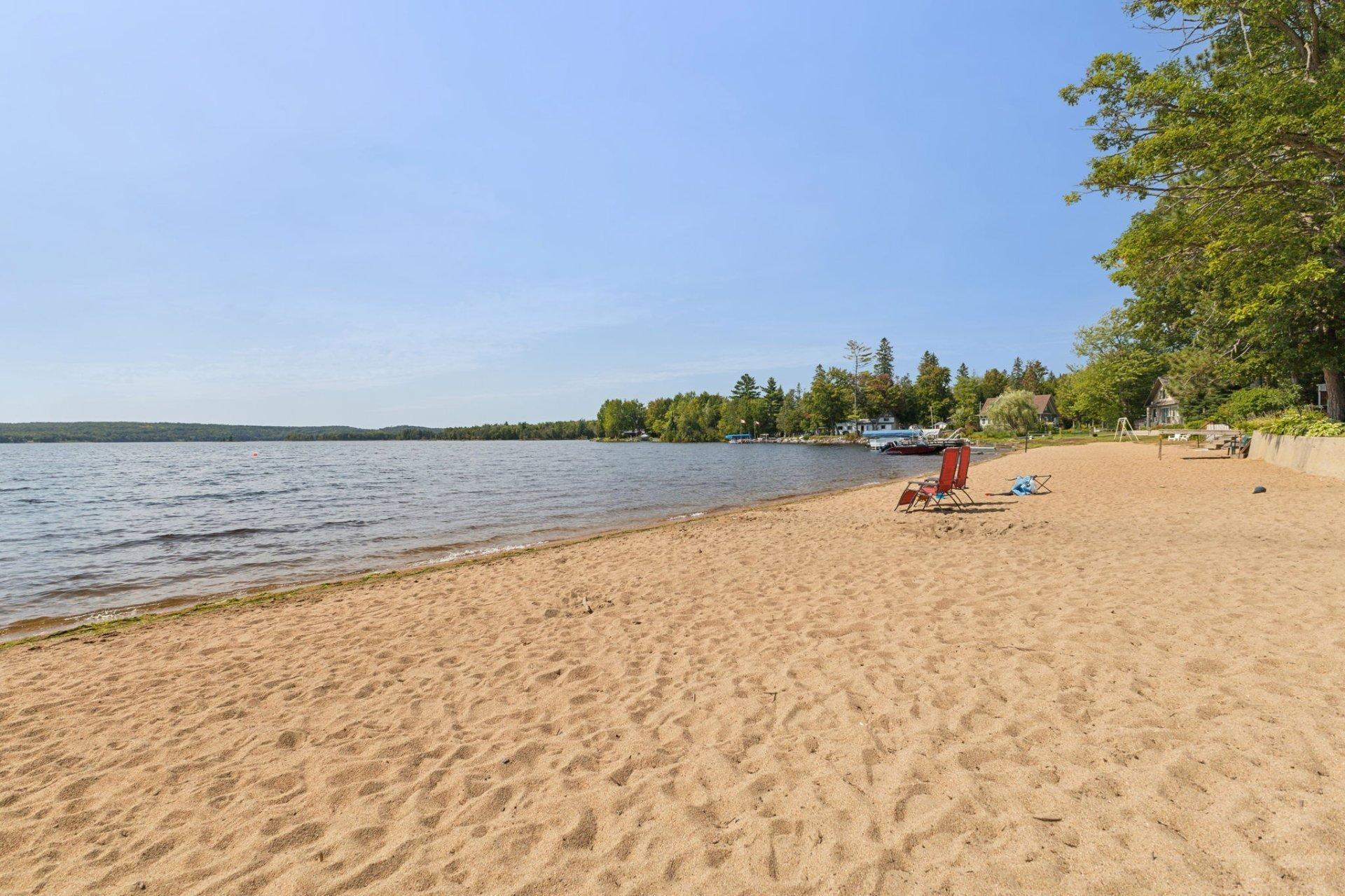 









5


Rue Norvic

,
Clarendon,




QC
J0X2Y0

