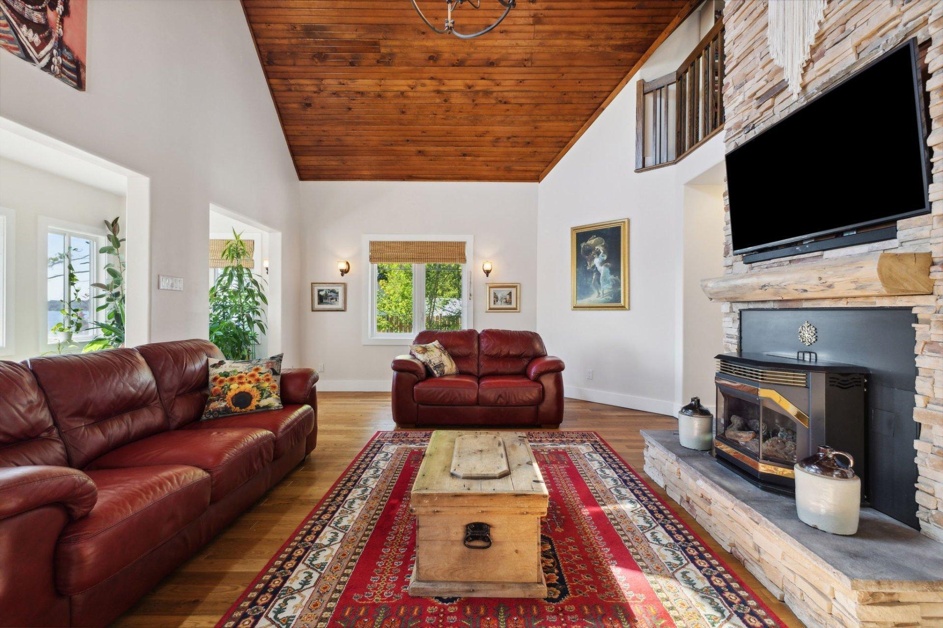 









5


Rue Norvic

,
Clarendon,




QC
J0X2Y0

