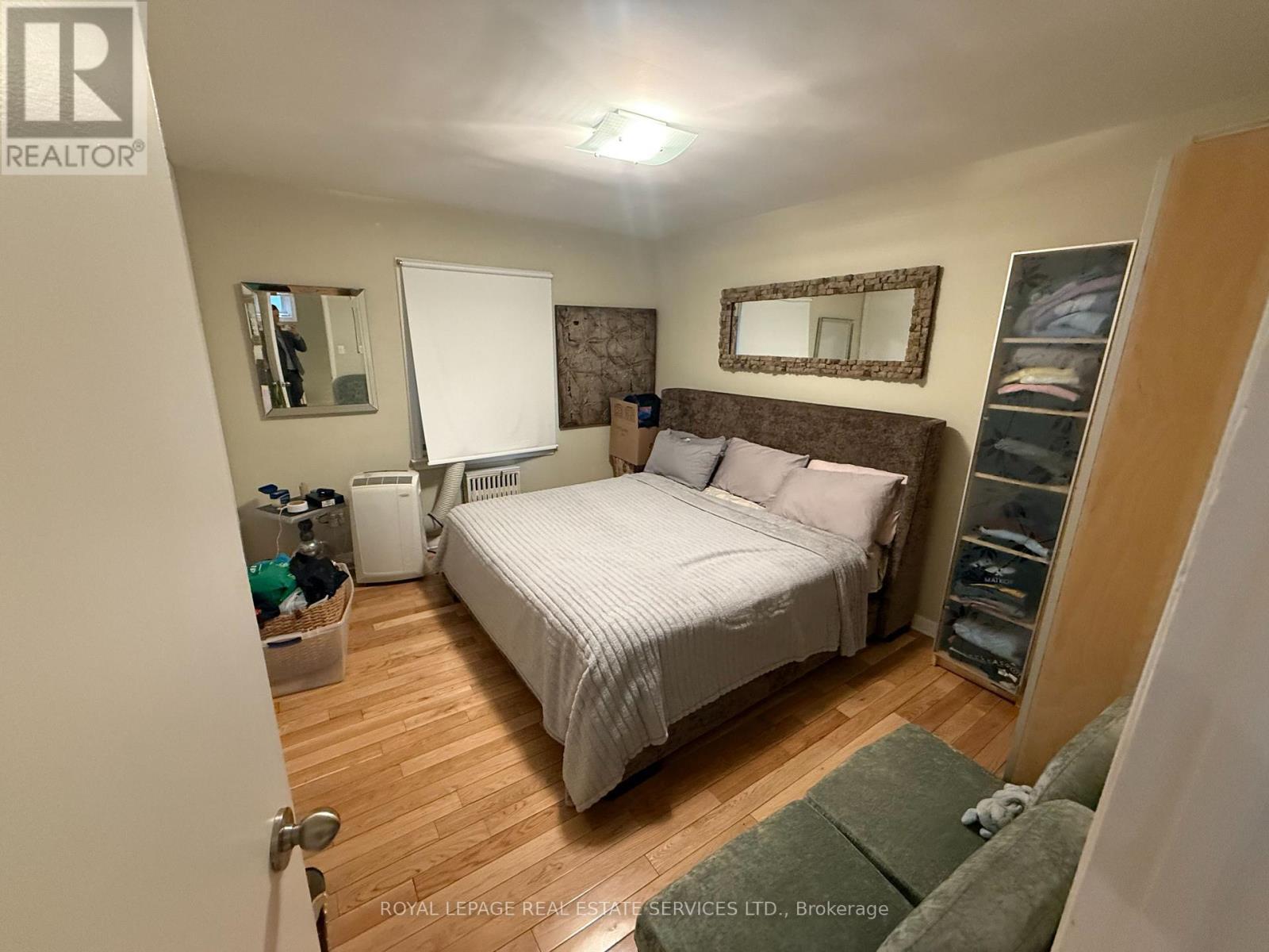 












2 - 475 WINONA DRIVE

,
Toronto,




Ontario
M6C3V2

