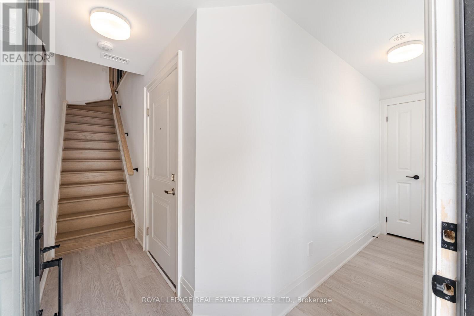 












78 - 15 LUNAR CRESCENT

,
Mississauga,




Ontario
L5M2R6

