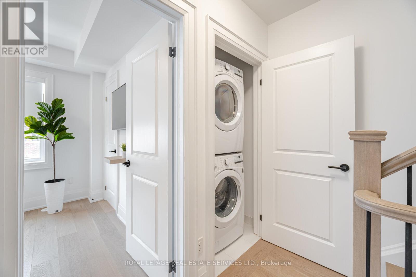 












78 - 15 LUNAR CRESCENT

,
Mississauga,




Ontario
L5M2R6

