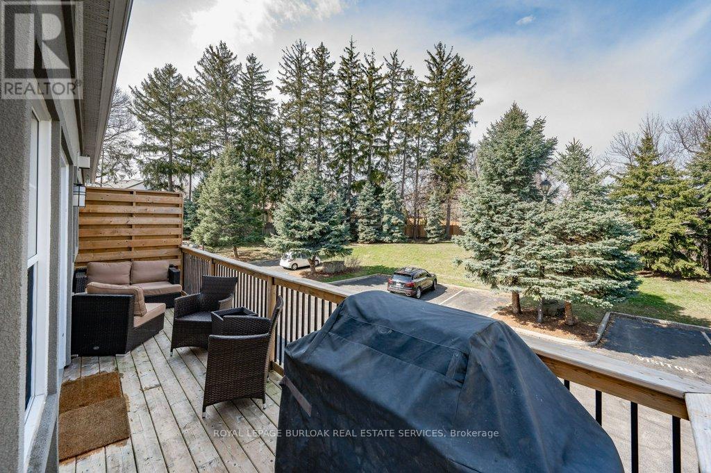 












5 - 1061 NORTH SHORE BOULEVARD E

,
Burlington,




Ontario
L7T1X9


