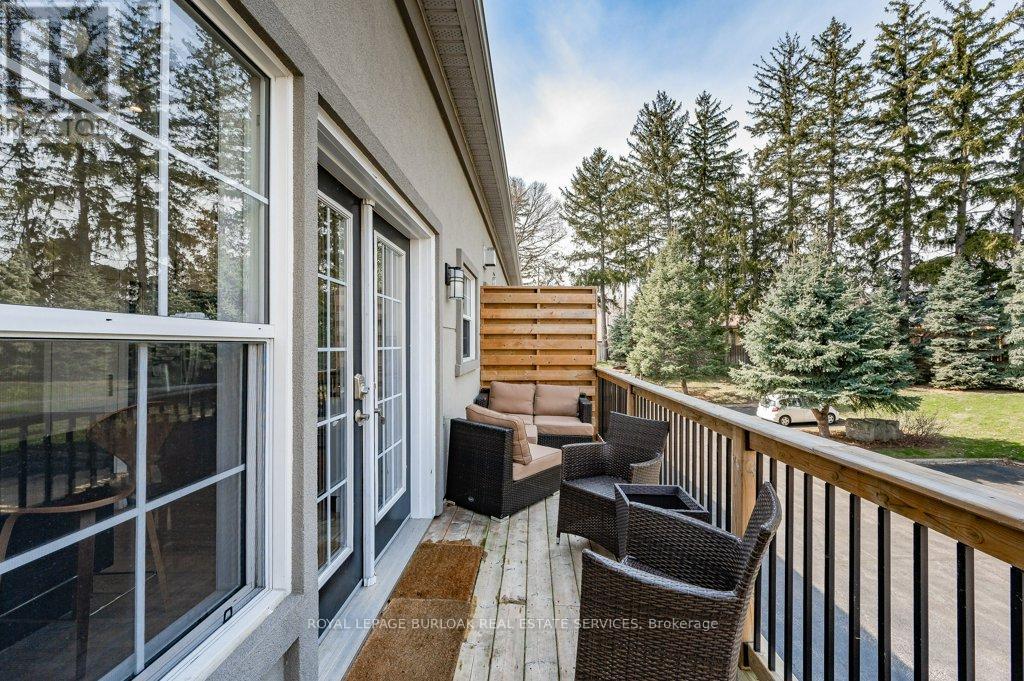 












5 - 1061 NORTH SHORE BOULEVARD E

,
Burlington,




Ontario
L7T1X9

