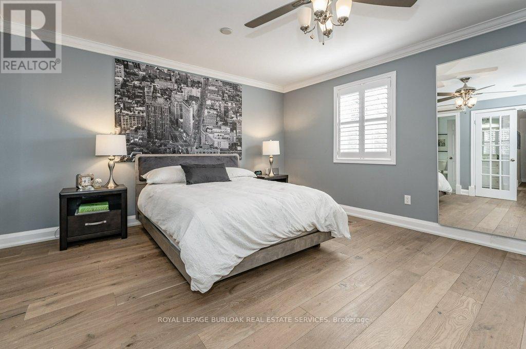 












5 - 1061 NORTH SHORE BOULEVARD E

,
Burlington,




Ontario
L7T1X9

