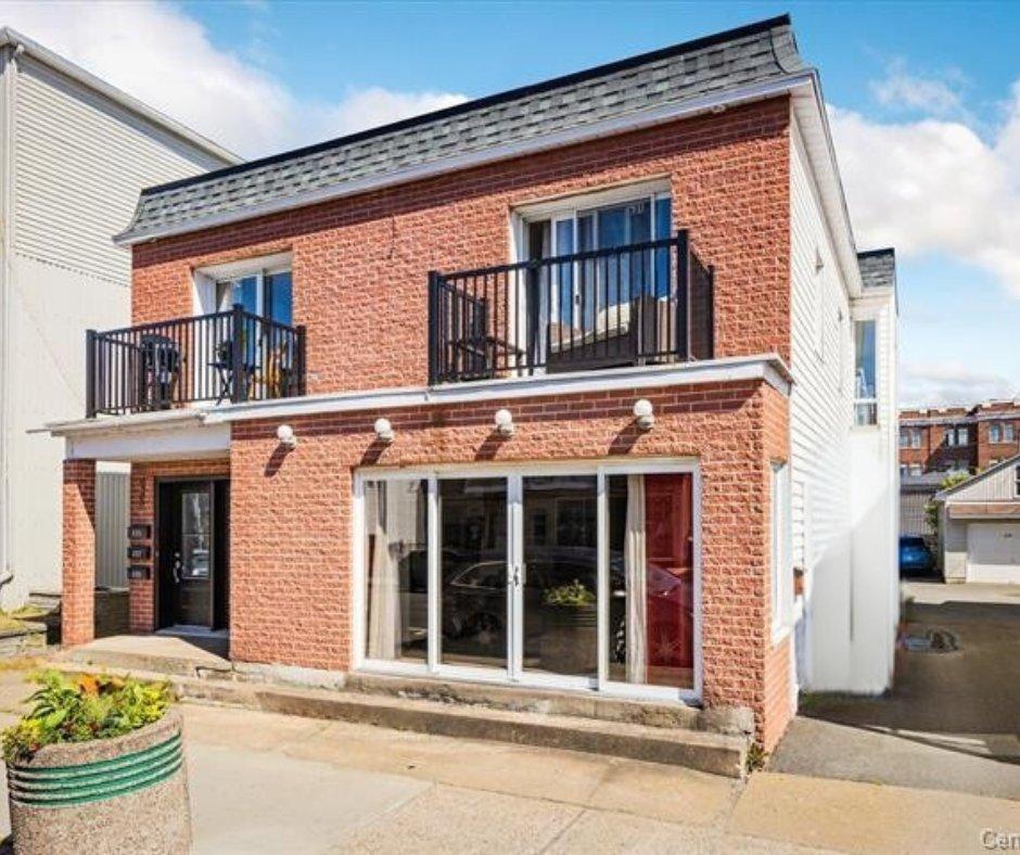 









625

 - 631


Av. de Grand-Mère

,
Shawinigan,




QC
G9T2H6

