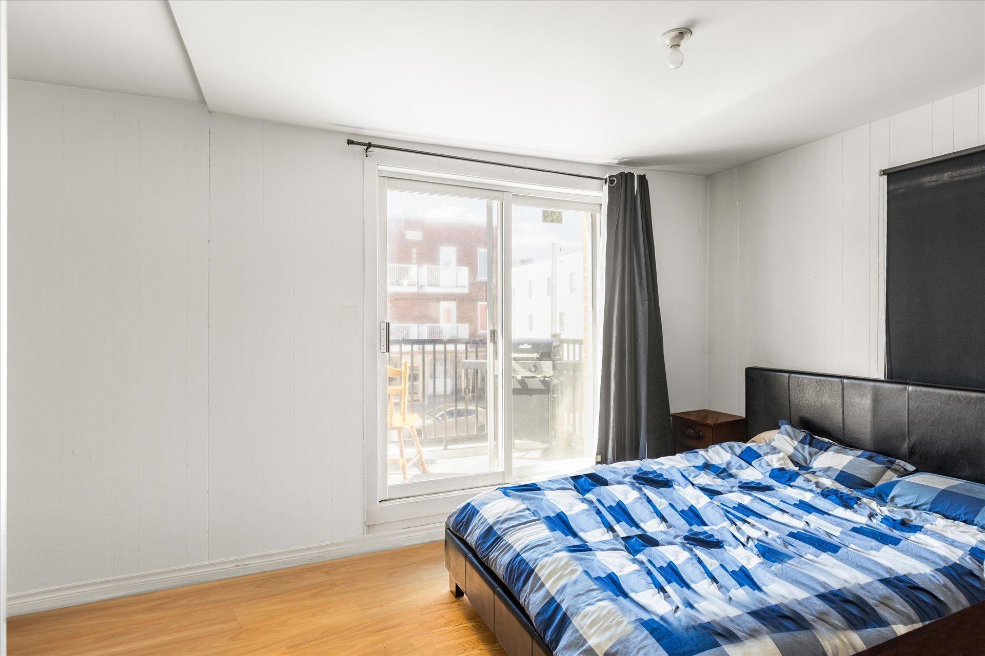 









625

 - 631


Av. de Grand-Mère

,
Shawinigan,




QC
G9T2H6

