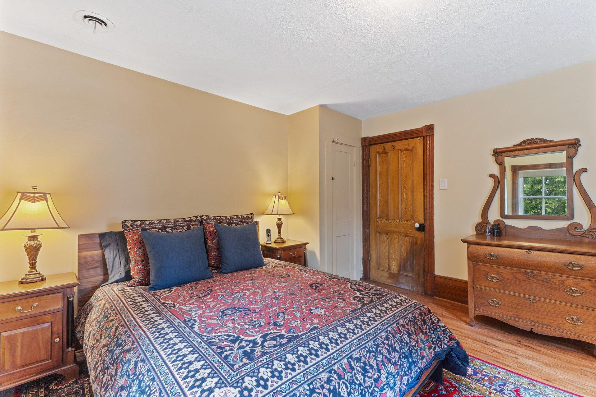 









9


Ch. Donaldson

,
Gatineau (Buckingham),




QC
J8L1Y6

