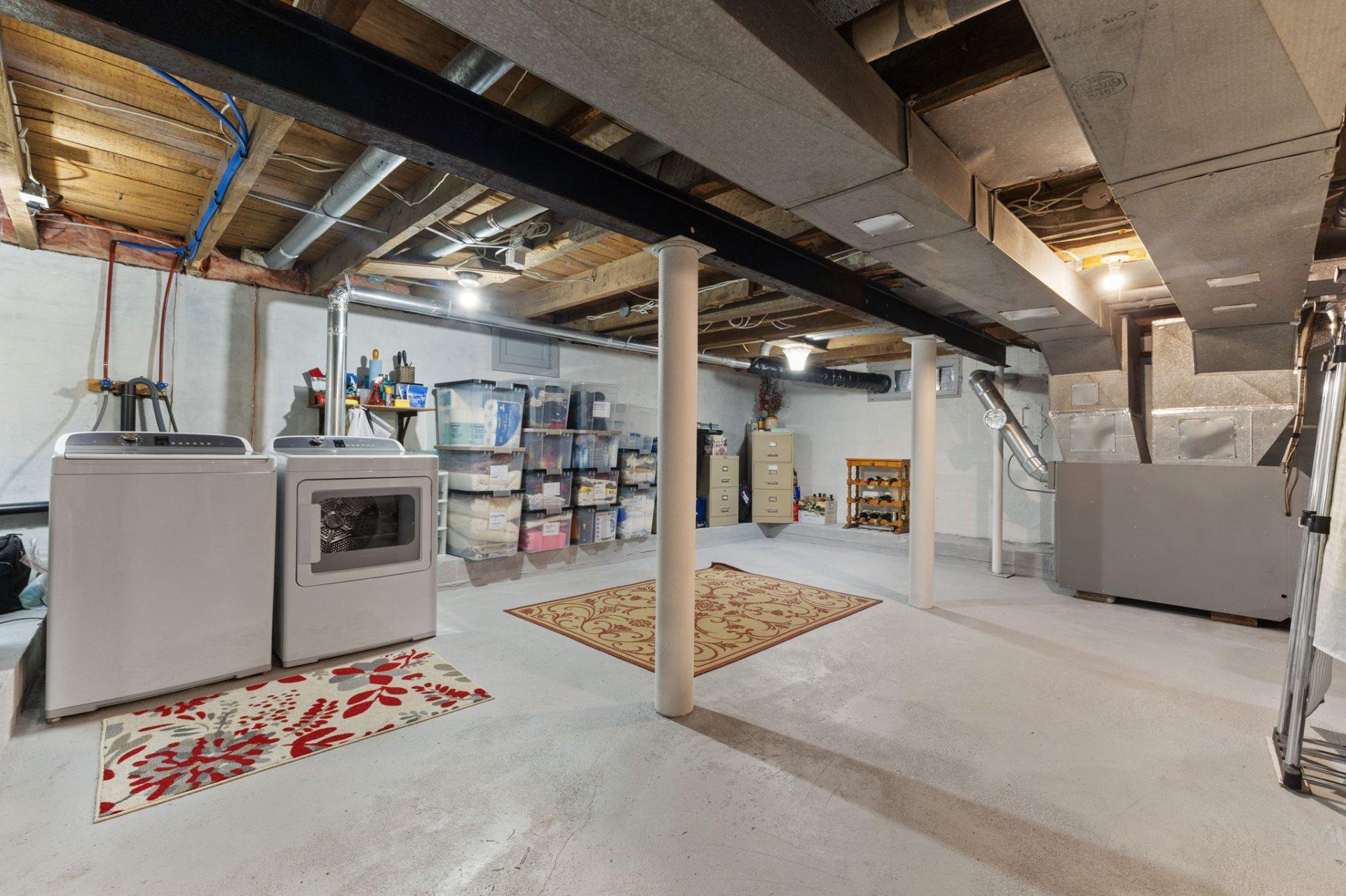 









9


Ch. Donaldson

,
Gatineau (Buckingham),




QC
J8L1Y6

