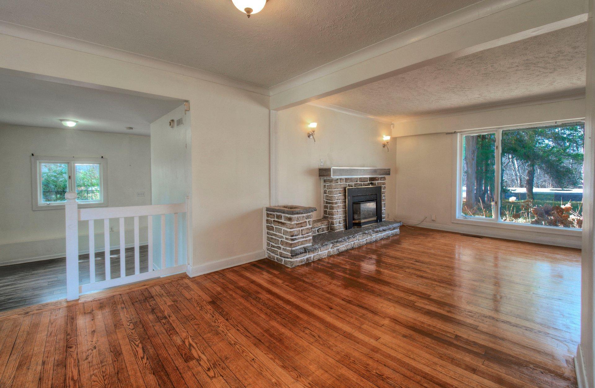 









335


Ch. Vanier

,
Gatineau (Aylmer),




QC
J9J1E8

