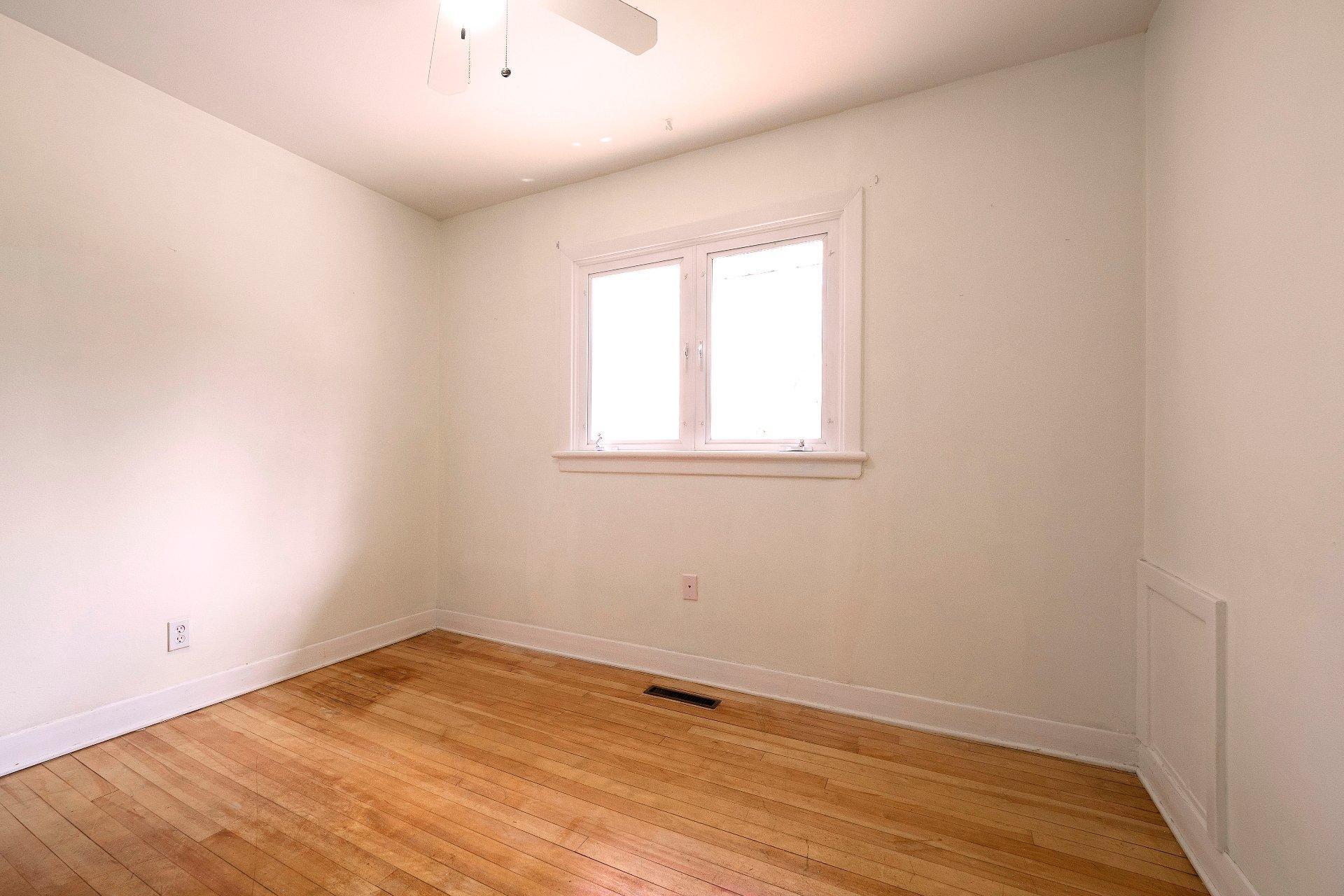 









335


Ch. Vanier

,
Gatineau (Aylmer),




QC
J9J1E8

