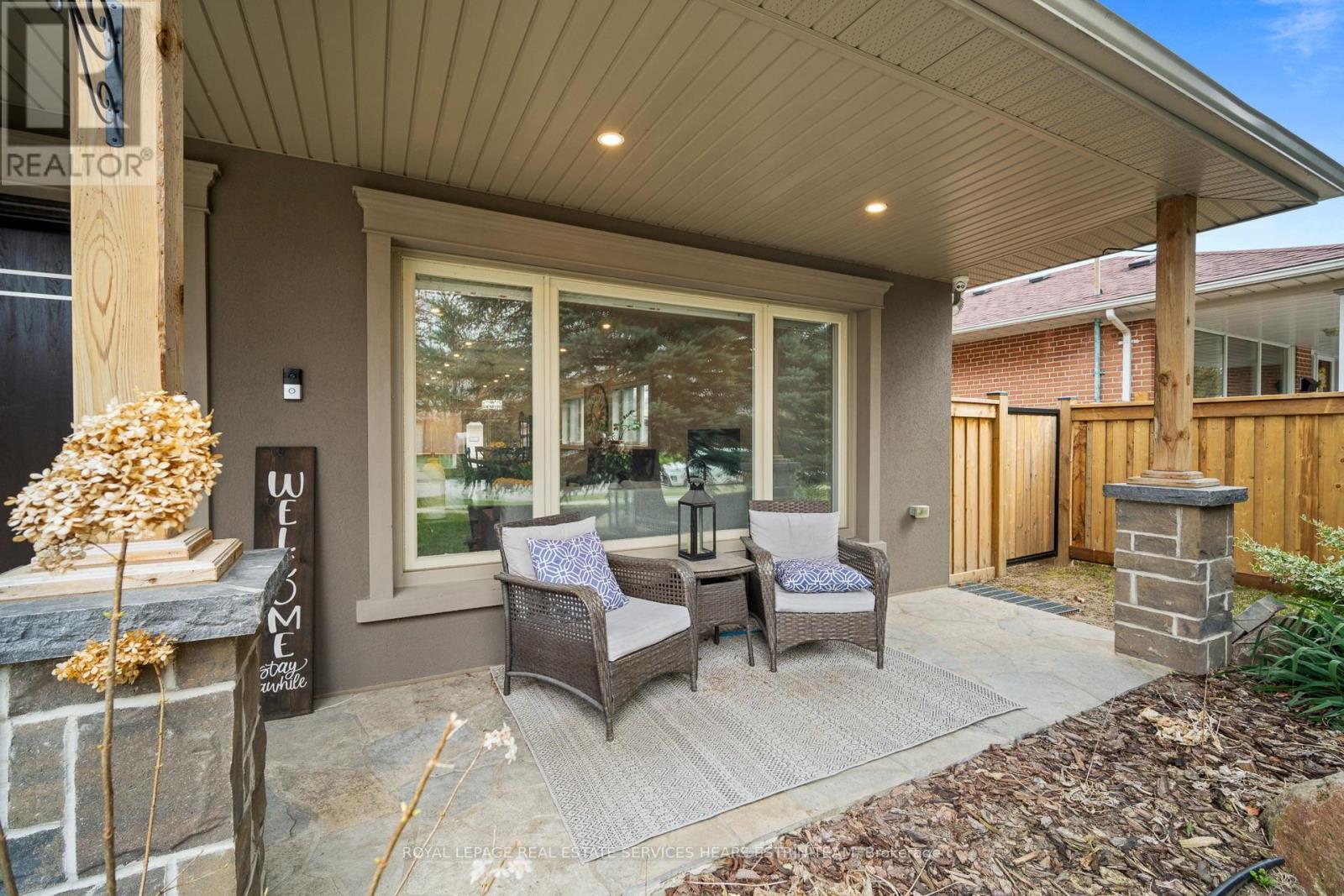 












7 FOREST PATH COURT

,
Toronto,




Ontario
M9V1L4

