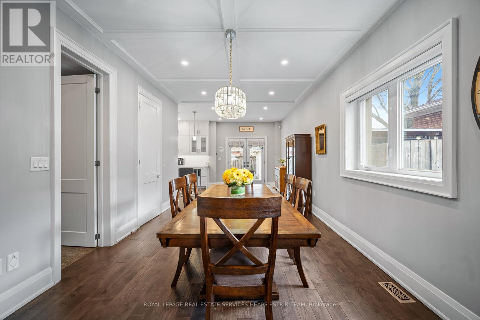 












7 FOREST PATH COURT

,
Toronto,




Ontario
M9V1L4

