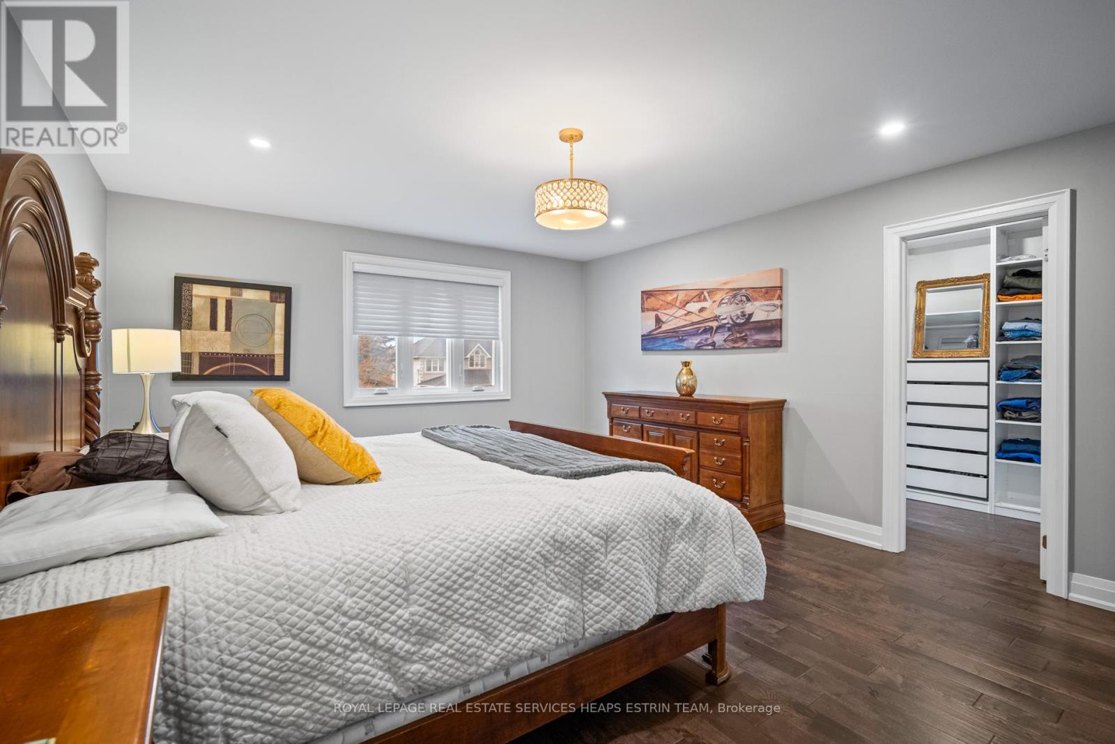 












7 FOREST PATH COURT

,
Toronto,




Ontario
M9V1L4

