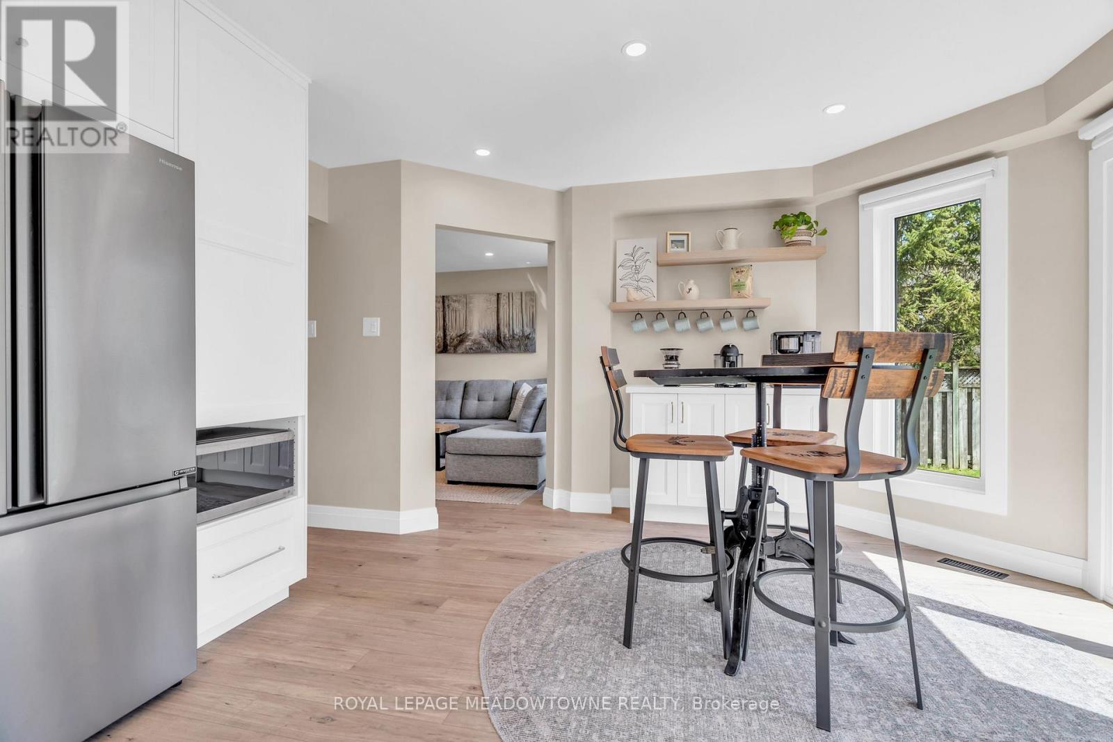 












55 FORESTVIEW DRIVE

,
Cambridge,




Ontario
N1T1V1

