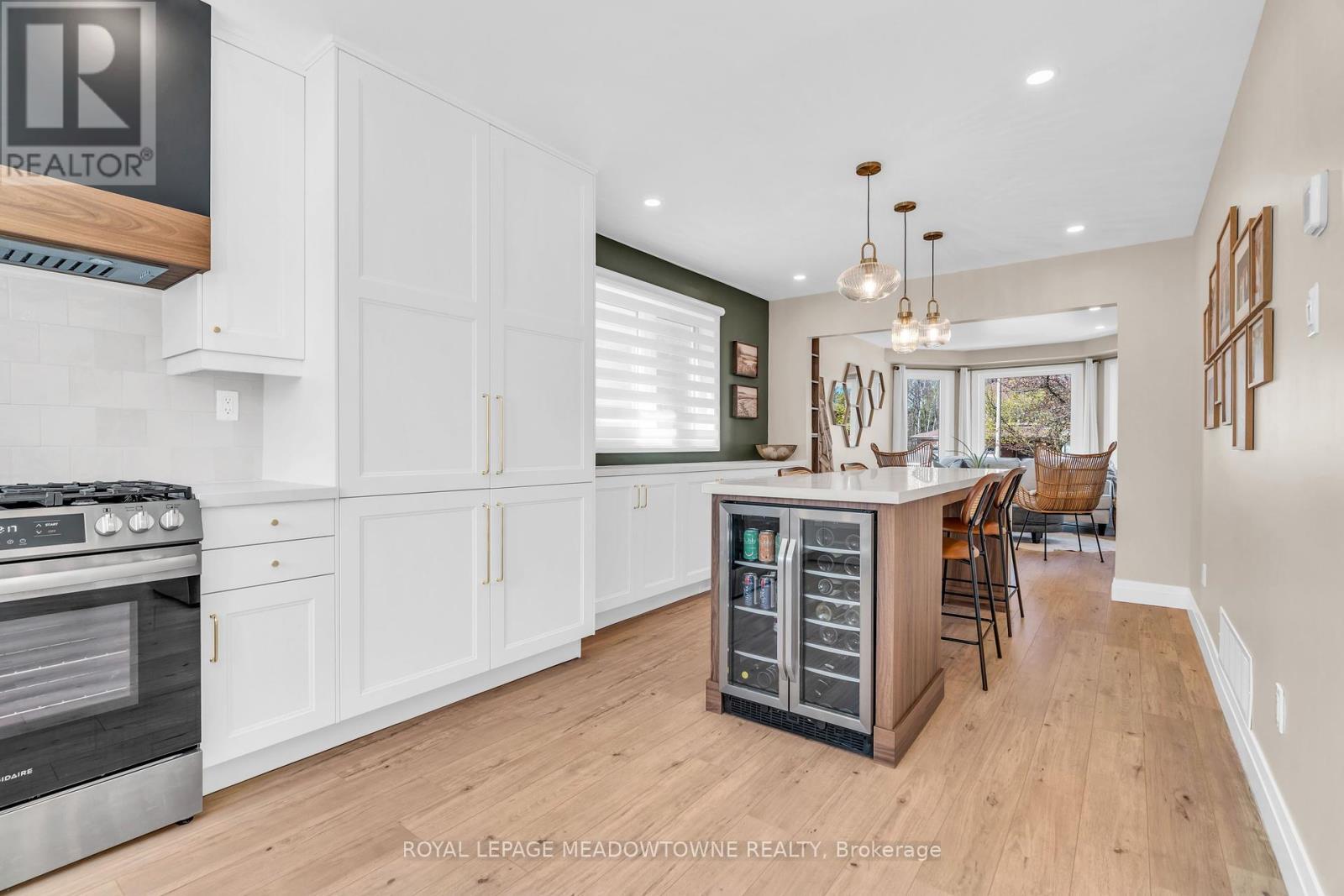 












55 FORESTVIEW DRIVE

,
Cambridge,




Ontario
N1T1V1

