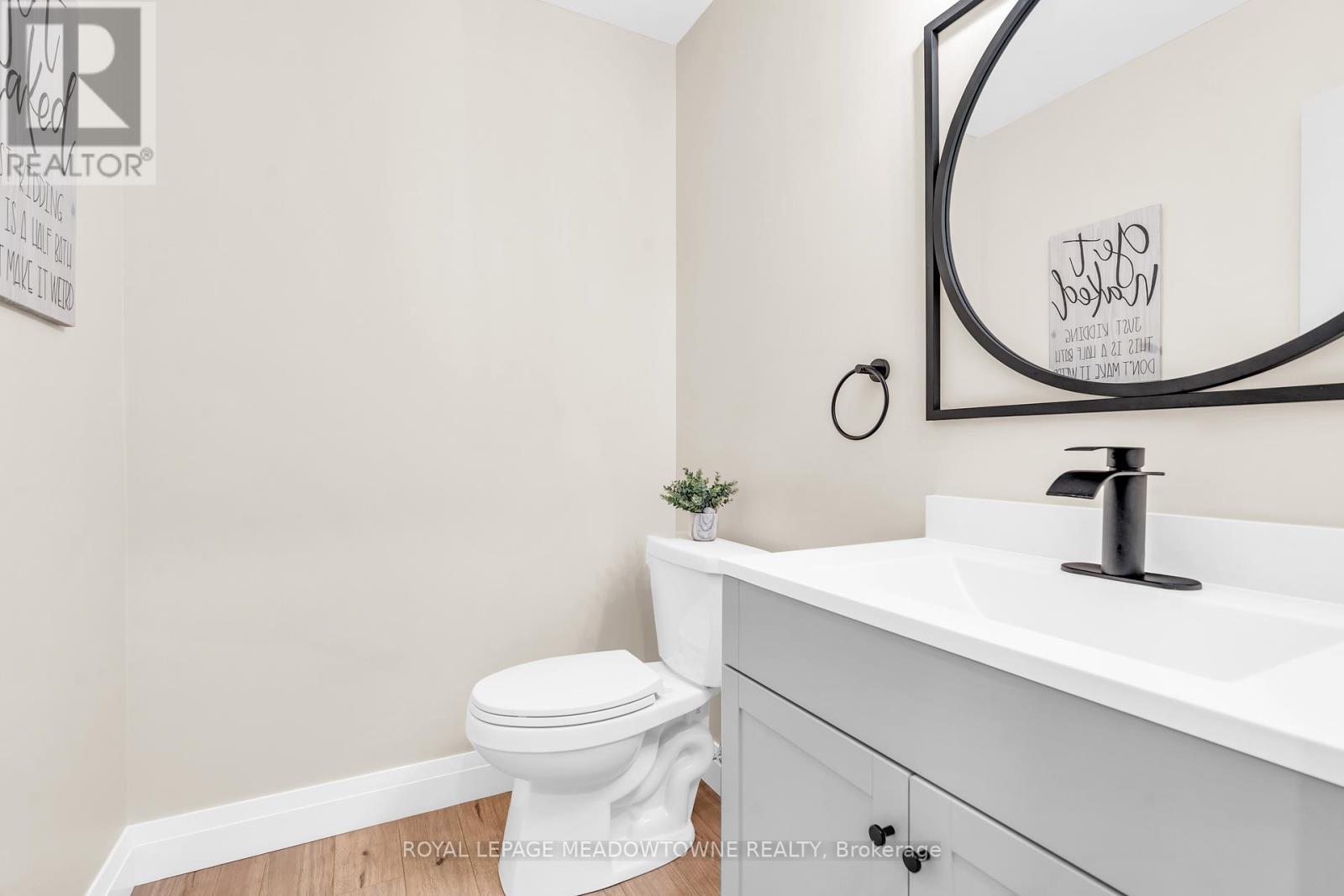 












55 FORESTVIEW DRIVE

,
Cambridge,




Ontario
N1T1V1

