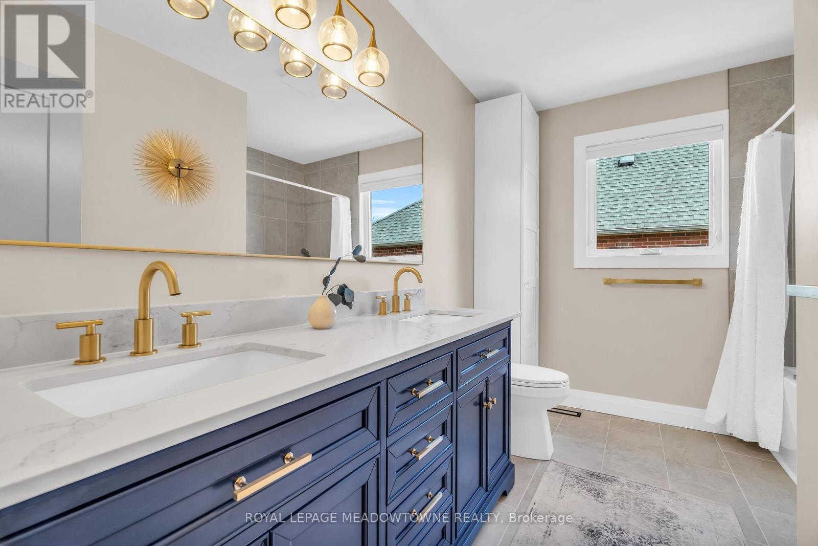 












55 FORESTVIEW DRIVE

,
Cambridge,




Ontario
N1T1V1

