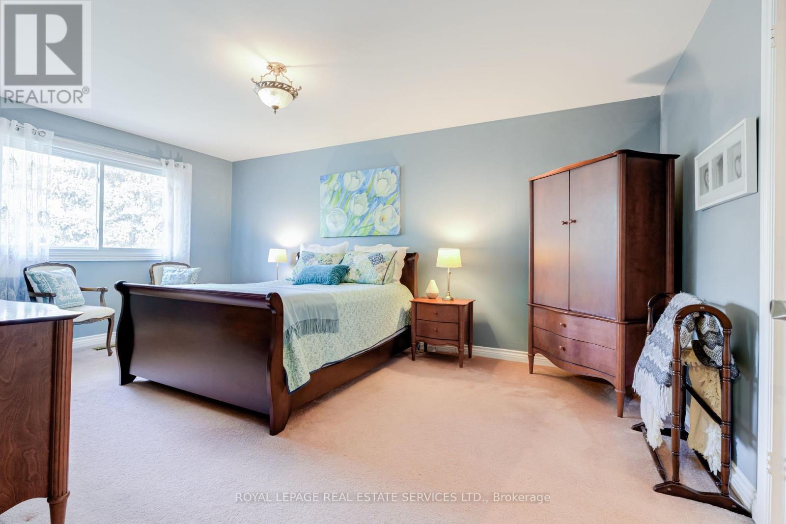 












716 CAMERON COURT

,
Mississauga,




Ontario
L5C3B9

