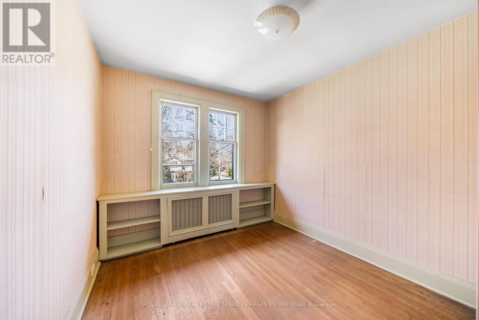 












483 ST CLEMENTS AVENUE

,
Toronto,




Ontario
M5N1M3

