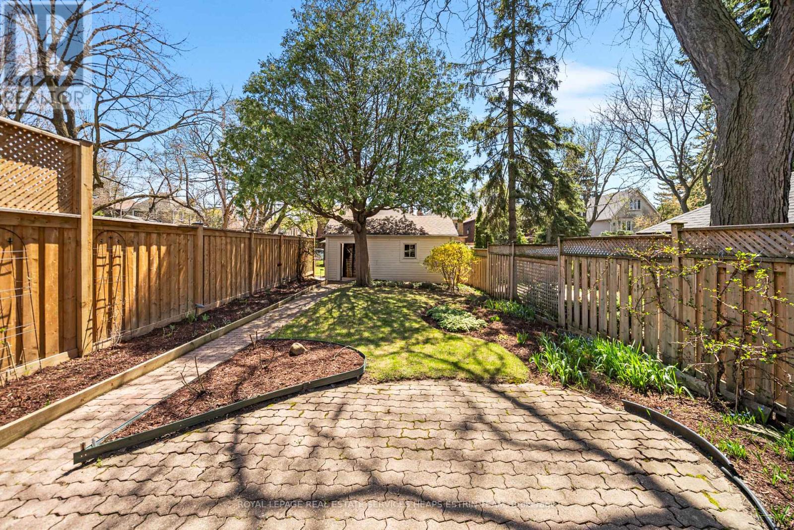 












483 ST CLEMENTS AVENUE

,
Toronto,




Ontario
M5N1M3

