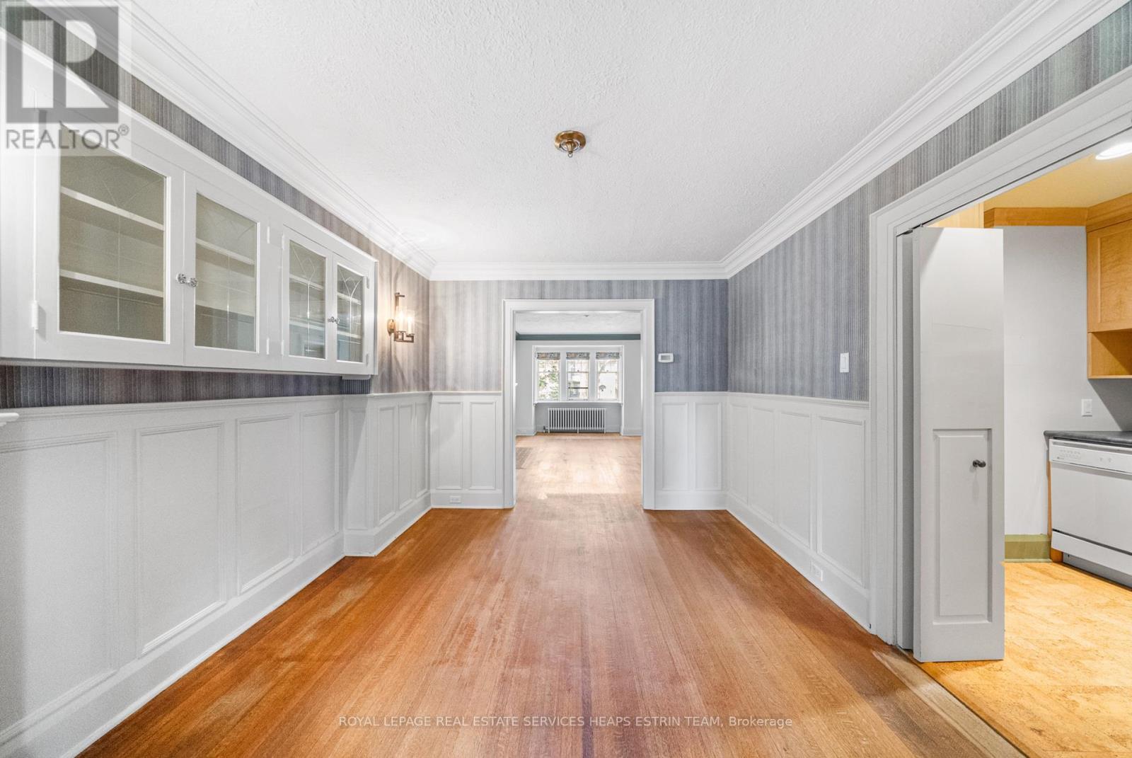 












483 ST CLEMENTS AVENUE

,
Toronto,




Ontario
M5N1M3

